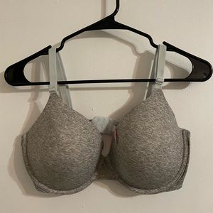 Heather Gray Victoria’sSecret Pink Tshirt Bra